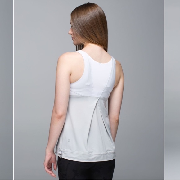 Lululemon Run: Ta Ta Topper Athletic Tank Top in Silver Spoon - Picture 2 of 16